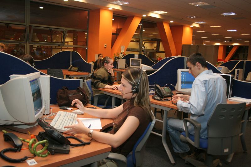 Circa 550 de tineri şi-au găsit un job la târgul de cariere