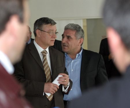 Ioan Becali: "Mircea Sandu nu reuşeşte să gestioneze această ieşire"