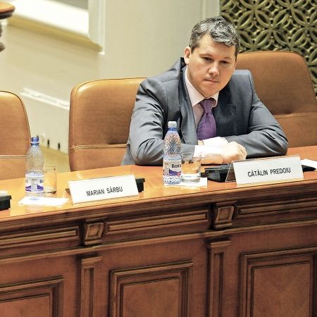 Mica reformă a trecut de parlament