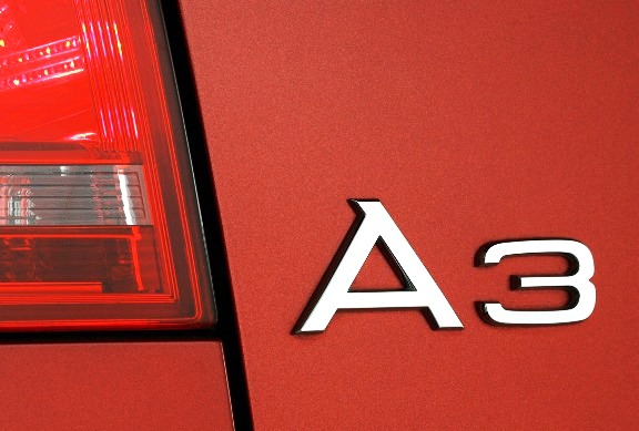 Modelul Audi A3 va oferi, în premieră, o versiune "Jetta"
