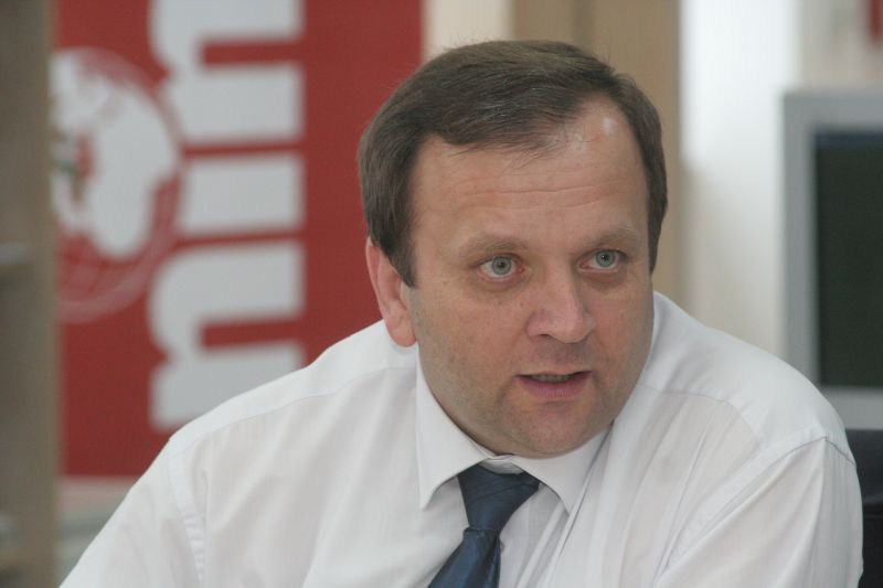 PDL îşi ţine "trădătorii" aproape