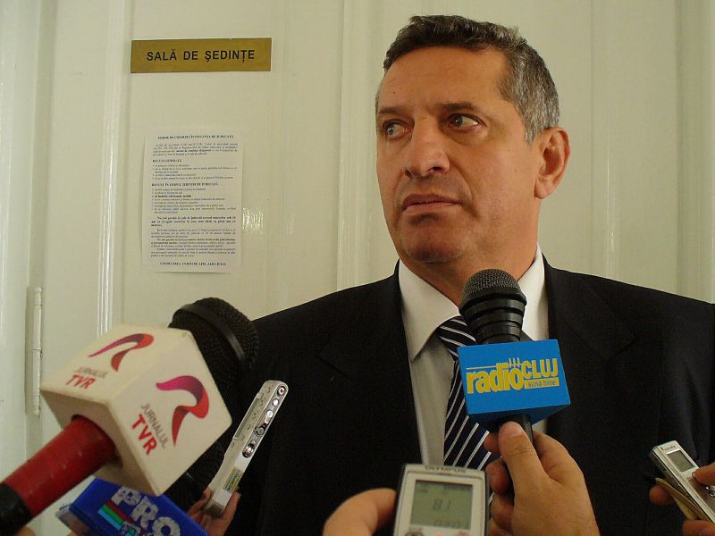 Procuror cercetat pentru că ar fi luat mită de la Carabulea