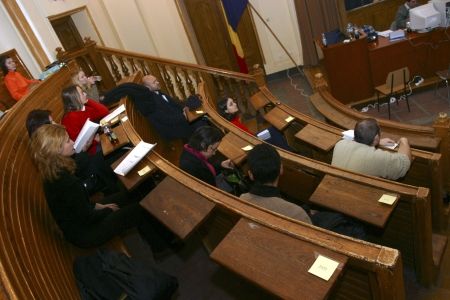 Se caută supraveghetori pentru examenul de rezidenţiat