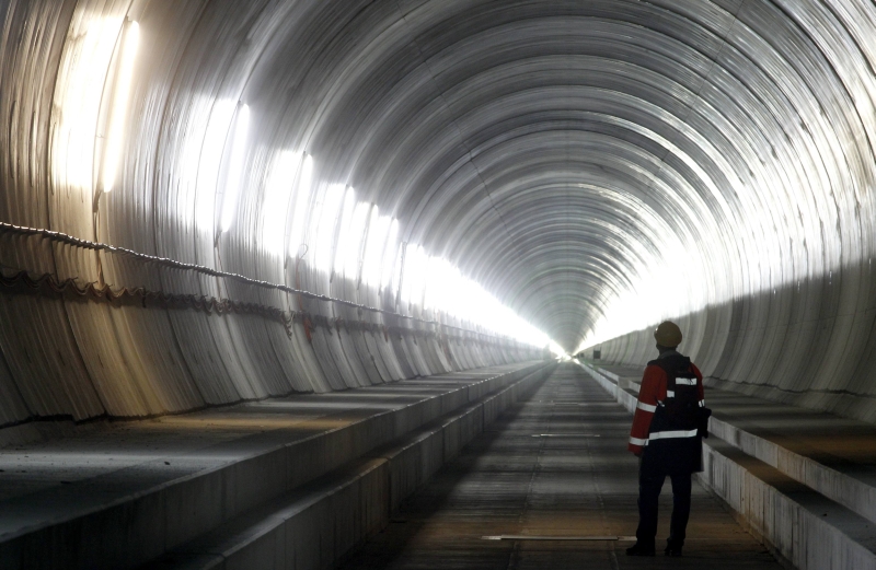 Tunelul Gotthard aduce Milano cu o oră mai aproape de ZÃ¼rich