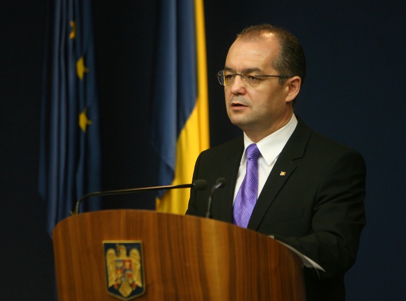 Executivul îşi va asuma răspunderea pe legile salarizării pe 14 decembrie