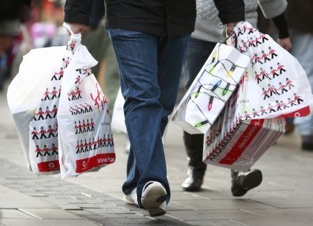 Germanii şi-au recăpătat pofta de cumpărături
