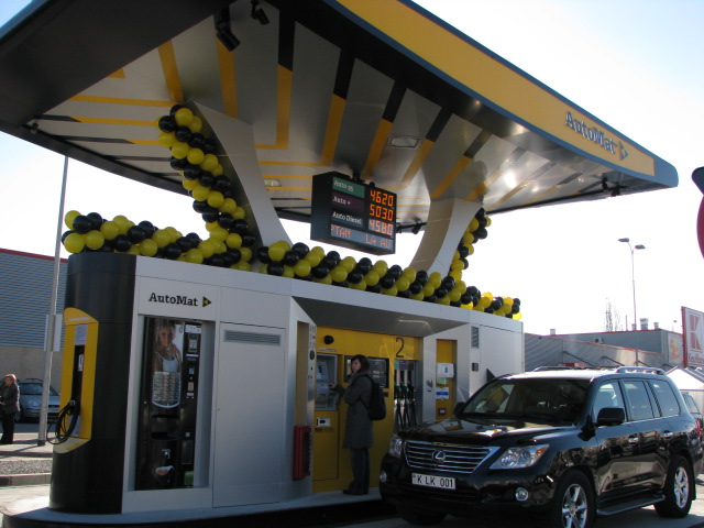 Patru ex-manageri Rompetrol au lansat primele benzinării complet automatizate