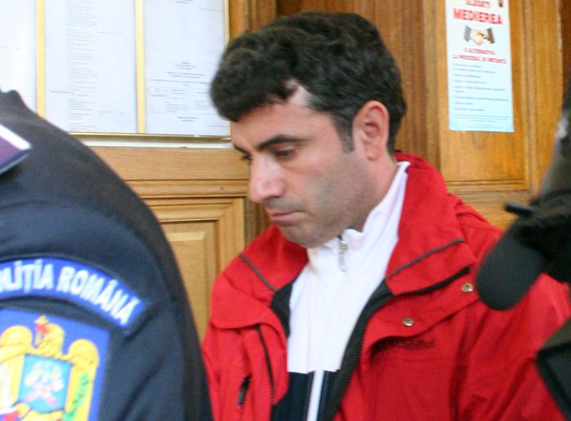 Poliţistul care a ucis un om pe zebră, eliberat din arest