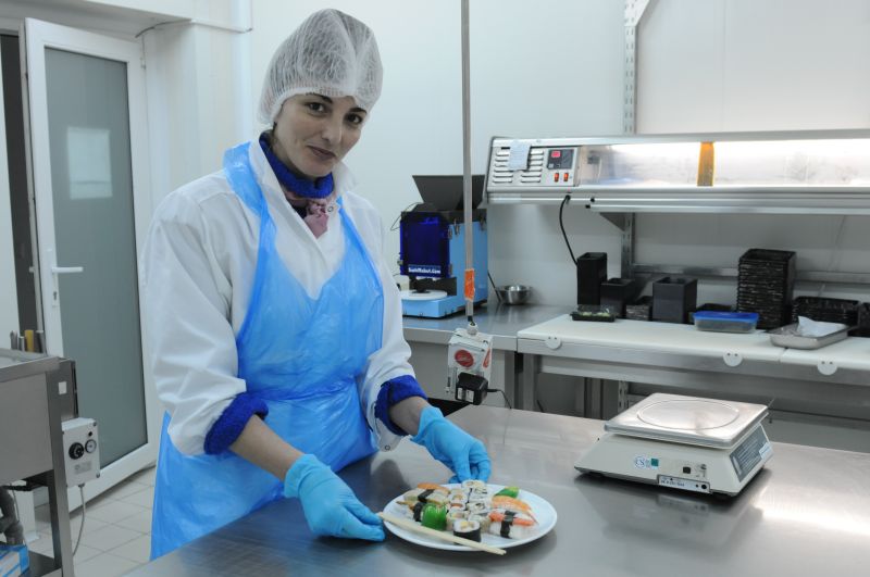 Porţia de sushi, hamburgerul corporatiştilor