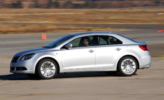 Suzuki Kizashi, încă un concurent japonez pentru Volkswagen Passat