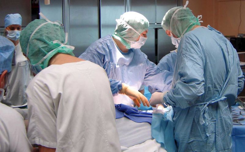 Tumoră cerebrală gigant extirpată de la un copil