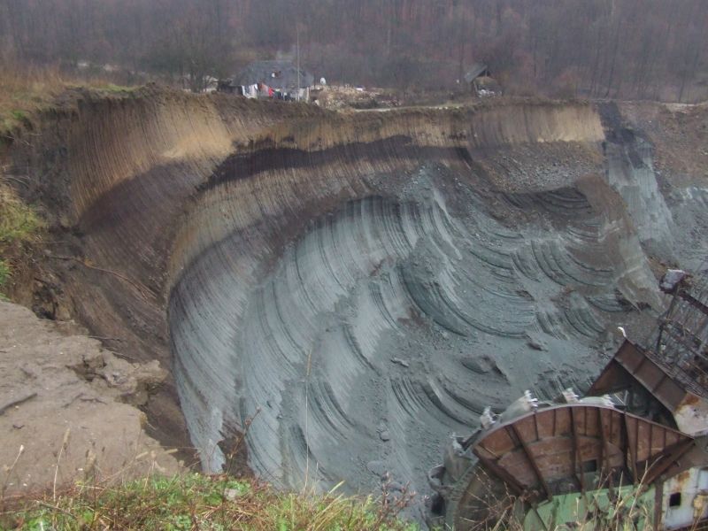Vâlcea, judeţul înghiţit de pământ