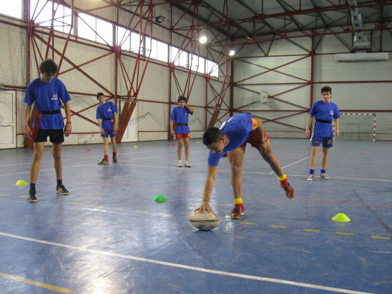 Concurenţă pentru fotbal: rugby-ul ajunge în spatele blocului