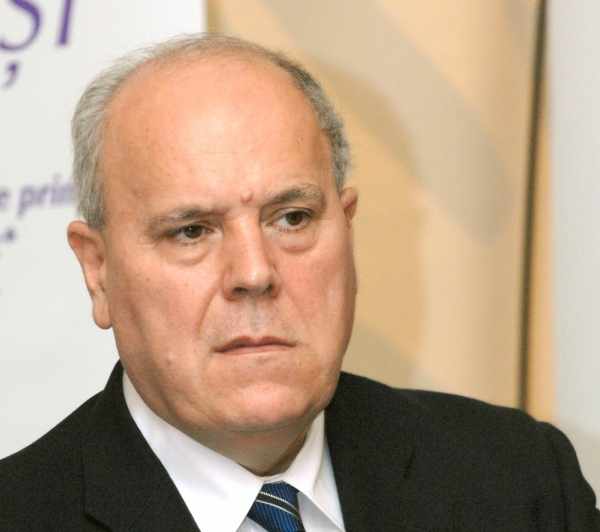 În 20 de ani, numărul bolnavilor de cancer va creşte cu 50%