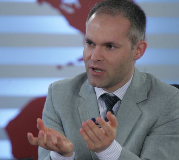 Ministerul educaţiei: "Clasa a IX-a la gimnaziu este posibilă prin scăderea populaţiei şcolare"
