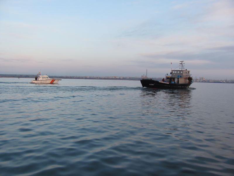 Porturile din Constanţa, închise din cauza furtunii
