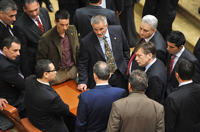 PSD şi PNL lucrează la alianţa NU