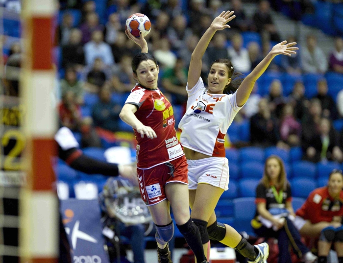 Româncele le-au scos aseară handbalul din cap ibericelor