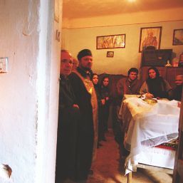 Rudele morţilor, despăgubite în caz de îmbălsămare greşită