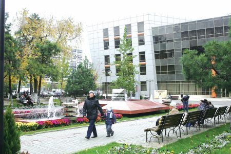 Sâmbătă se deschide Târgul de Crăciun din parcul Obor