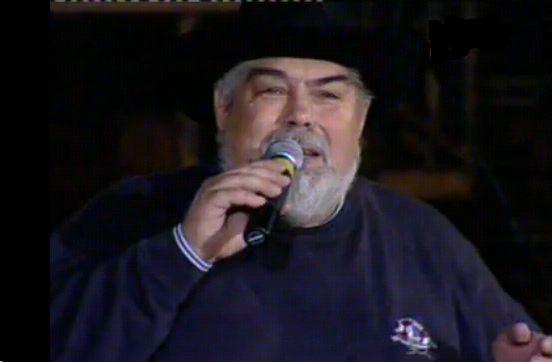 Artistul Ilie Micolov, interpretul melodiei "Dragoste la prima vedere", în spital