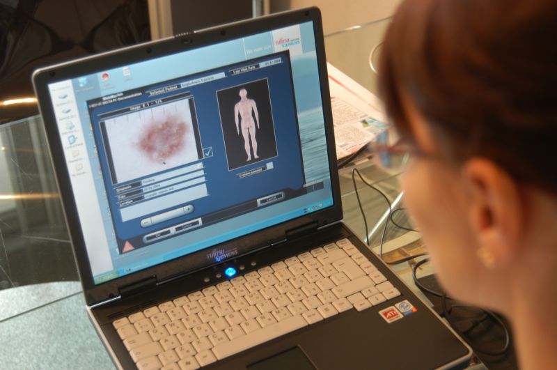 Cadre medicale instruite pentru tratarea autismului
