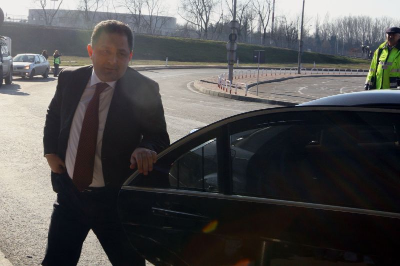 Călătoria lui "Care este" în SUA. Vanghelie către jurnalişti: "I love you!"