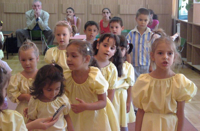 Copiii de grădiniţă, invitaţi la dans