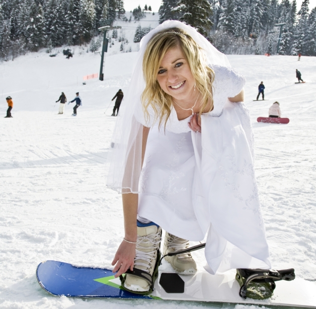 Cum să scoţi nunta din tipare