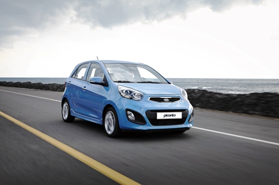 Kia Picanto aduce farurile de zi cu tehnologie LED la grupa mică