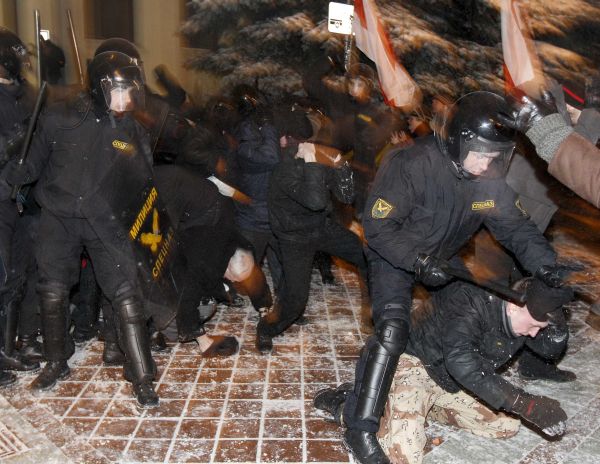 Război civil în Europa?!? O laureată Nobel lansează scenariul cutremurător