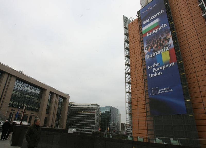 WikiLeaks: UE, tot mai dezamăgită de România şi Bulgaria