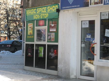 14 dosare penale pentru proprietarii unor „magazine de vise” din Capitală