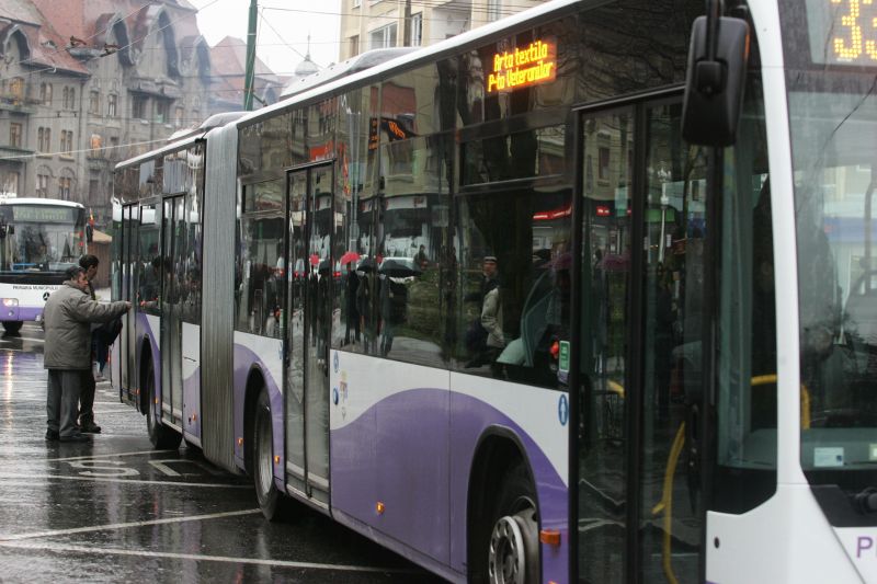 A făcut infarct în autobuz