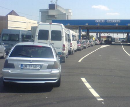 Blocaj în Vama Nădlac după reţinerea vameşilor
