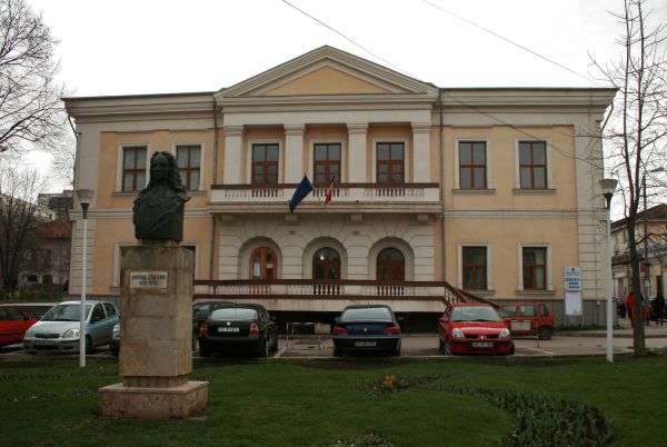 Cinci căsătorii şi patru divorţuri înregistrate la Iaşi de “Ziua Îndrăgostiţilor”