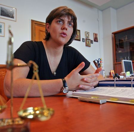 Codruţa Kovesi despre "Corupţia din vămi": "Nu răspundem la comenzi politice"
