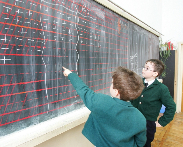 Elevii se întorc la şcoală mâine