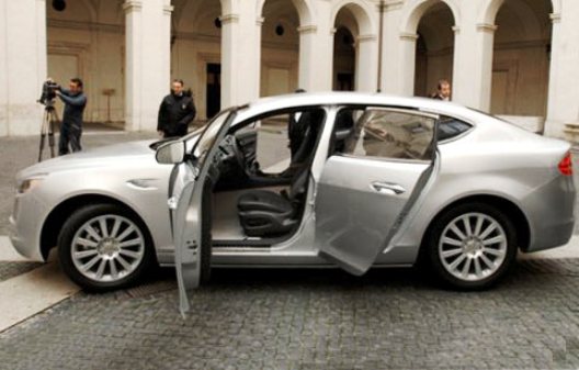 Iată crossoverul De Tomaso, concurentul modelului BMW Seria 5 GT