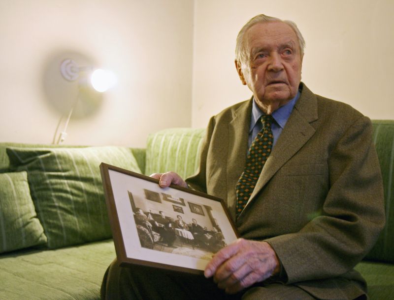 Numărul unu pe lista Centrului Simon Wiesenthal, pus sub acuzare pentru crime de război