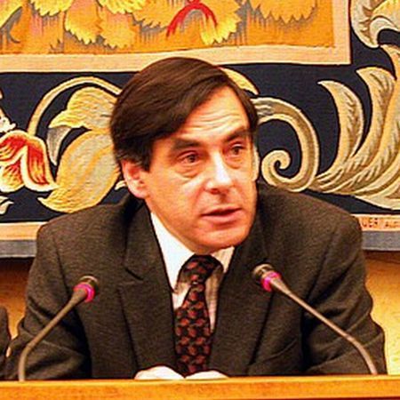 Premierul francez Francois Fillon a folosit un avion al guvernului de la Cairo în timpul vacanţei în Egipt