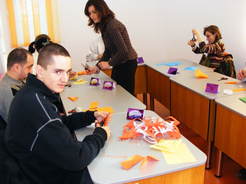 Proiect de accesibilizare a studiilor universitare pentru persoane cu dizabilităţi