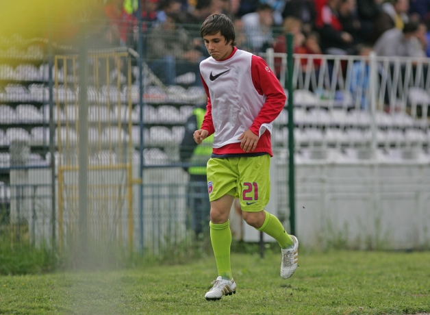 Steaua l-a aruncat, Fiorentina l-a luat