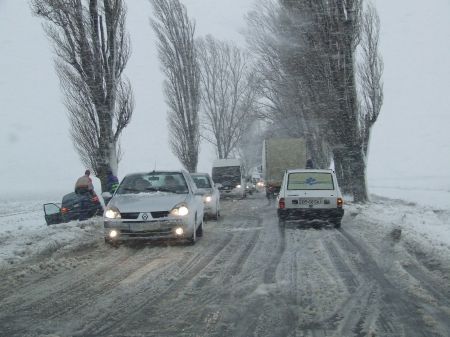 Va ninge pe arii extinse în noaptea de vineri spre sâmbătă