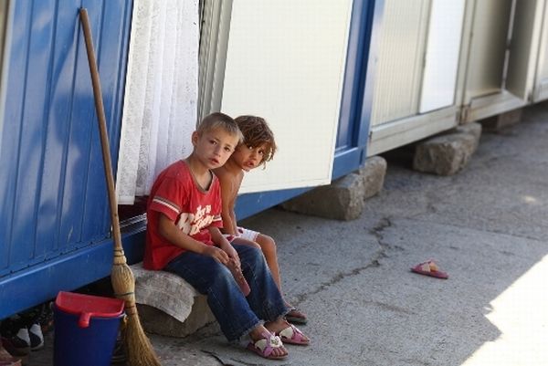 "Cămara" primăriei Dorohoi este goală. Sinistraţii nu mai au ce mânca