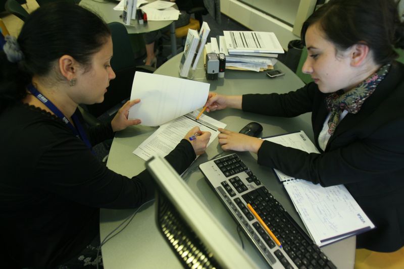 Cum îţi poţi reduce rata lunară la credit cu până la 50%