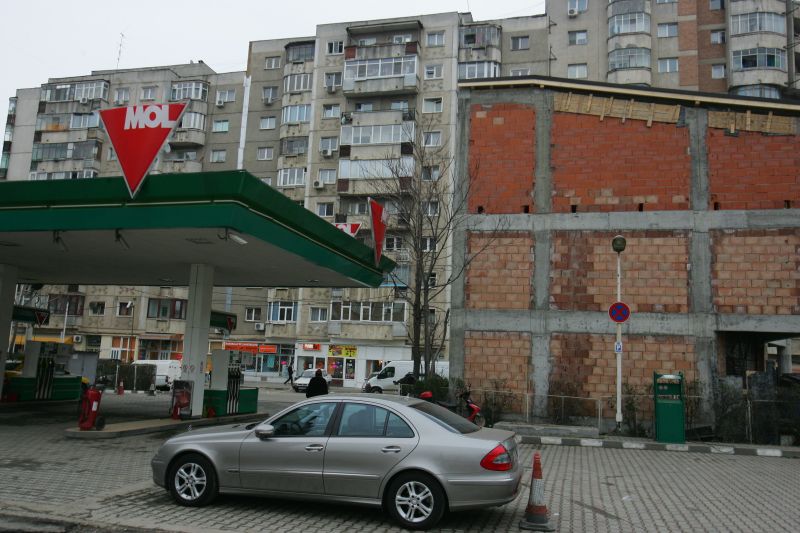 Doar benzinăriile mici vor fi primite în centrul Capitalei
