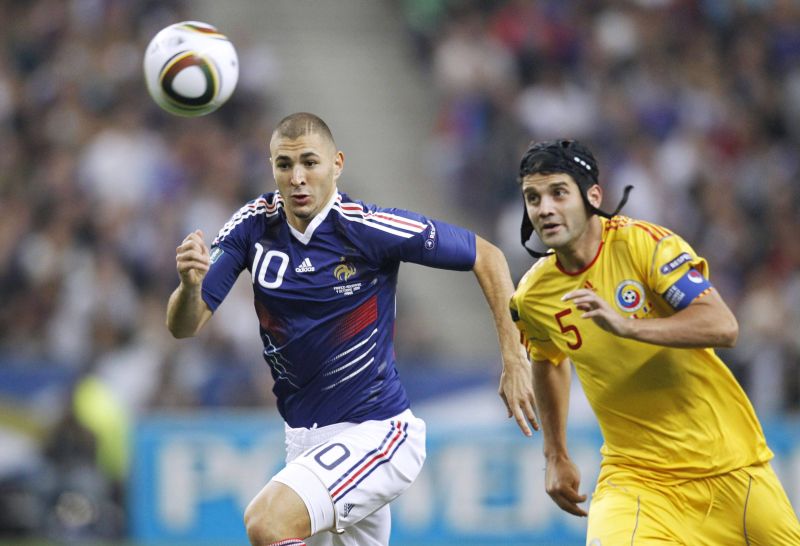 EURO 2012: "Cocoşii" înfruntă azi codaşa Grupei D