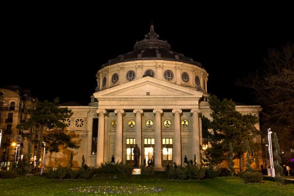 Ora Pământului, sărbătorită cu marşul bicicliştilor şi concerte unplugged