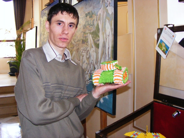 VIAŢA MERITĂ TRĂITĂ: Origami 3D cu o singură mână